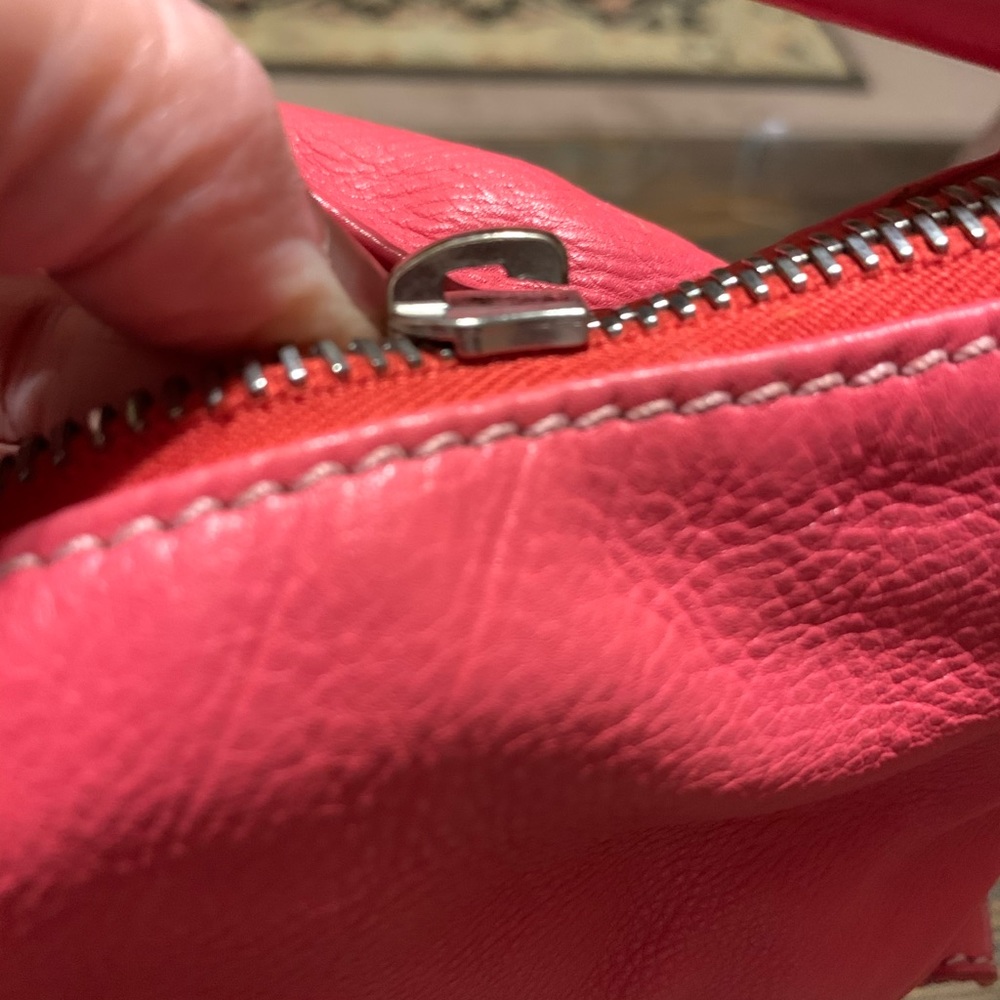 SOLD. Marc Jacobs $950 Italy Pink Slouchy Hobo Bag purse - Picture 8 of 12